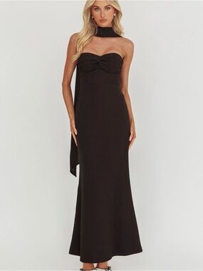 Selfie Leslie Of the Night Twist black Strapless Maxi Gown with Neck Scarf